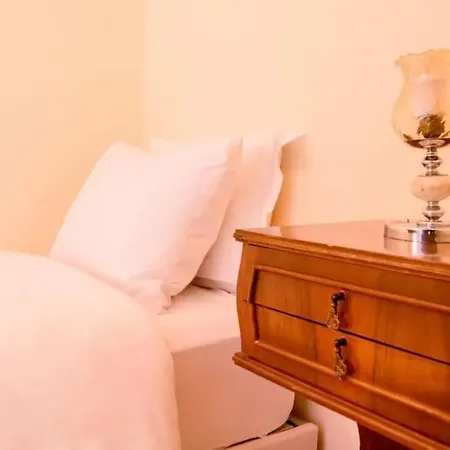 Charming Sea View House In Appartement *