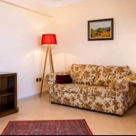 דירה Charming Sea View House In *