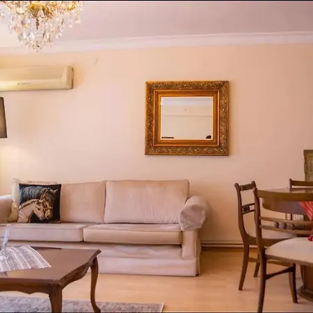 Charming Sea View House In *